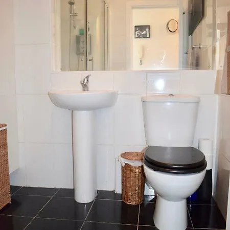 Appartamento Spacious & Bight City Centre Flat
