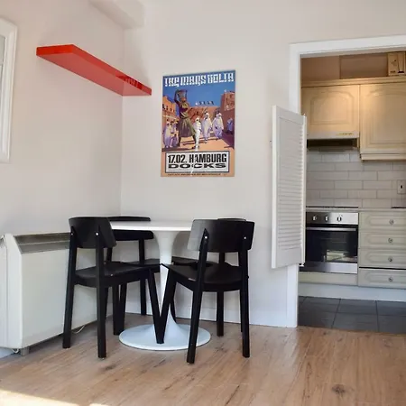 Apartment Spacious & Bight City Centre Flat